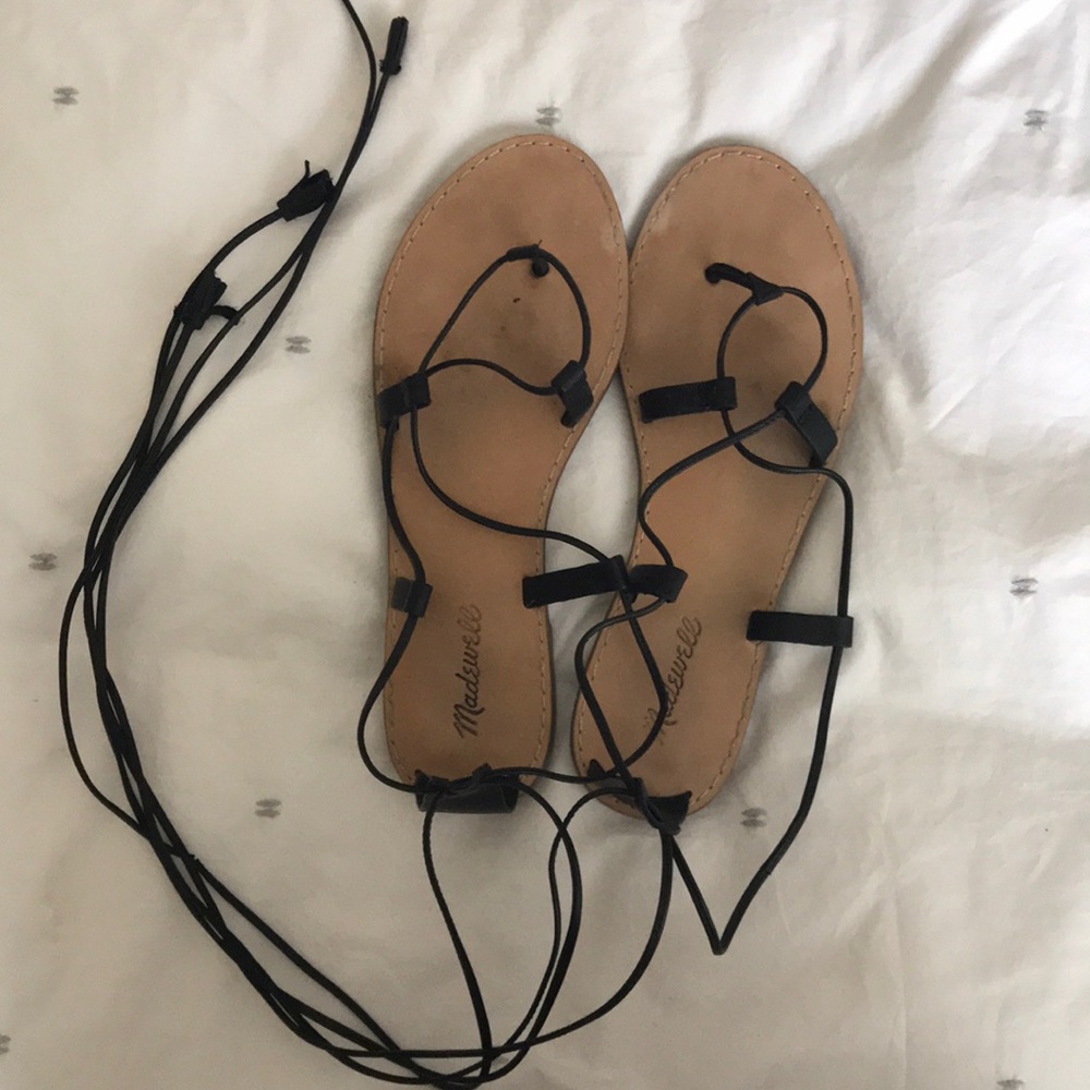 Black tie sandals